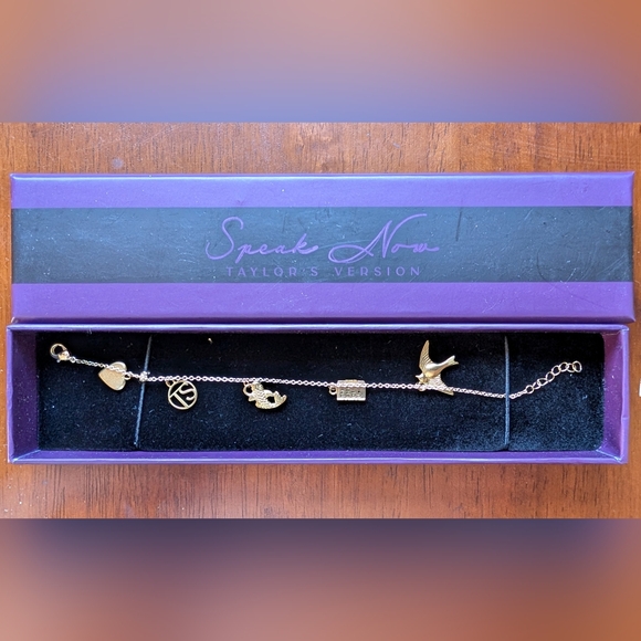 Taylor Swift Jewelry - NIB Taylor Swift Speak Now Charm Bracelet — Official Merch